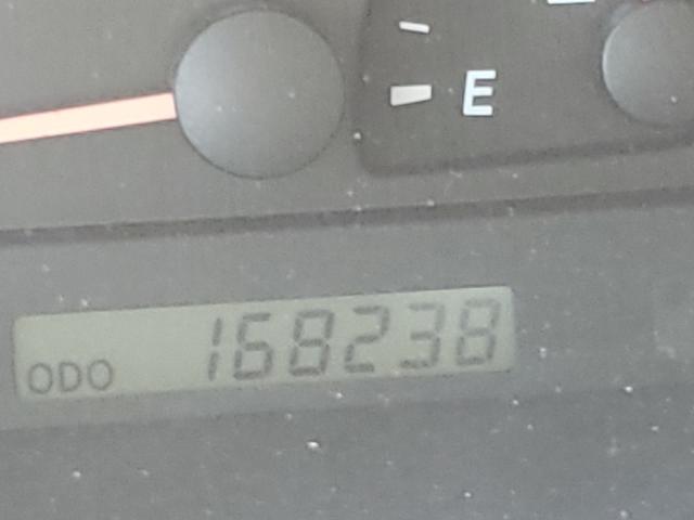 Photo 8 from auction – 2004 TOYOTA CAMRY LE with VIN 4T1BE32K84U332207
