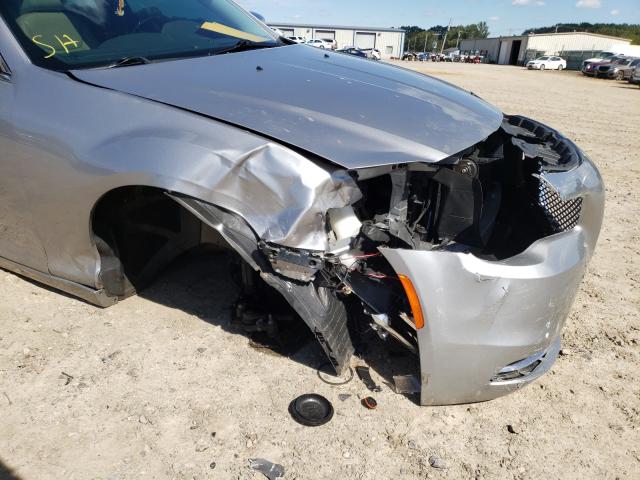 Photo 9 from auction – 2017 CHRYSLER 300C with VIN 2C3CCAEG6HH591088