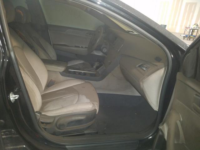 Photo 5 from auction – 2017 HYUNDAI SONATA SE with VIN 5NPE24AF2HH569330