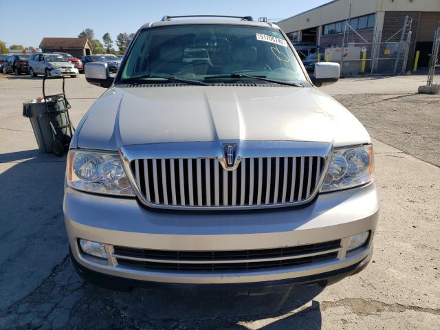Photo 9 from auction – 2005 LINCOLN NAVIGATOR with VIN 5LMFU28575LJ15459