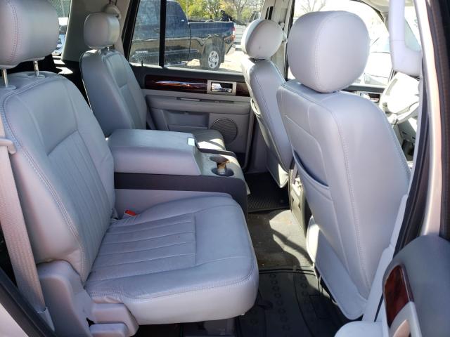 Photo 6 from auction – 2005 LINCOLN NAVIGATOR with VIN 5LMFU28575LJ15459