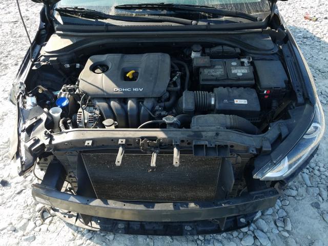 Photo 7 from auction – 2017 HYUNDAI ELANTRA SE with VIN 5NPD74LF2HH142546