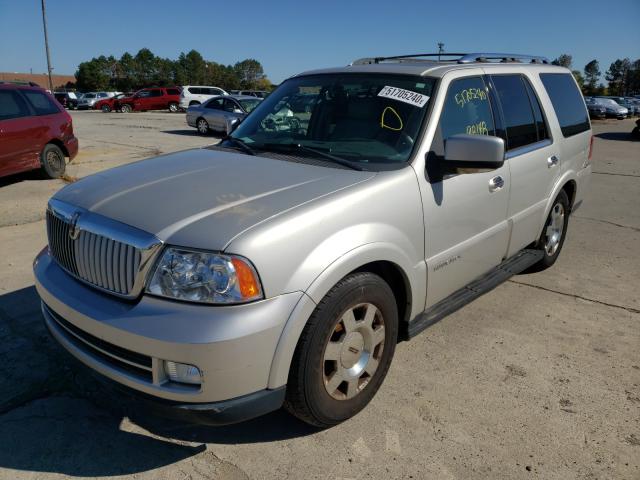 Photo 2 from auction – 2005 LINCOLN NAVIGATOR with VIN 5LMFU28575LJ15459