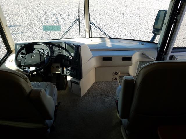 Photo 5 from auction – 2004 WINNEBAGO JOURNEY with VIN 4UZAAHDC44CN04197