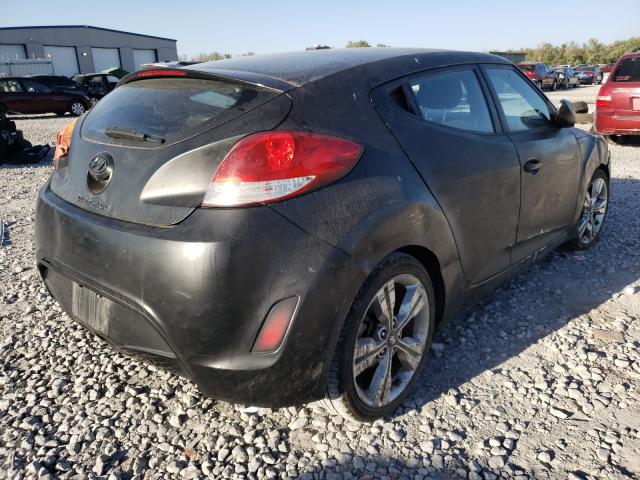 Photo 4 from auction – 2017 HYUNDAI VELOSTER with VIN KMHTC6AD6HU321002