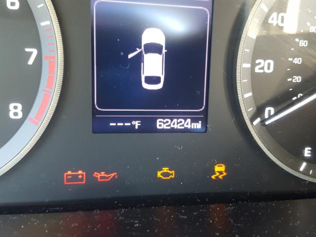Photo 8 from auction – 2017 HYUNDAI SONATA SE with VIN 5NPE24AF0HH507182