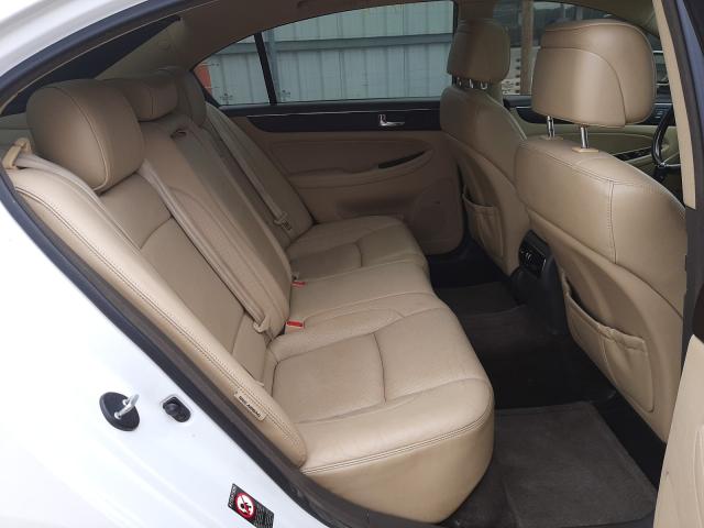 Photo 6 from auction – 2011 HYUNDAI GENESIS 4. with VIN KMHGC4DF3BU141454