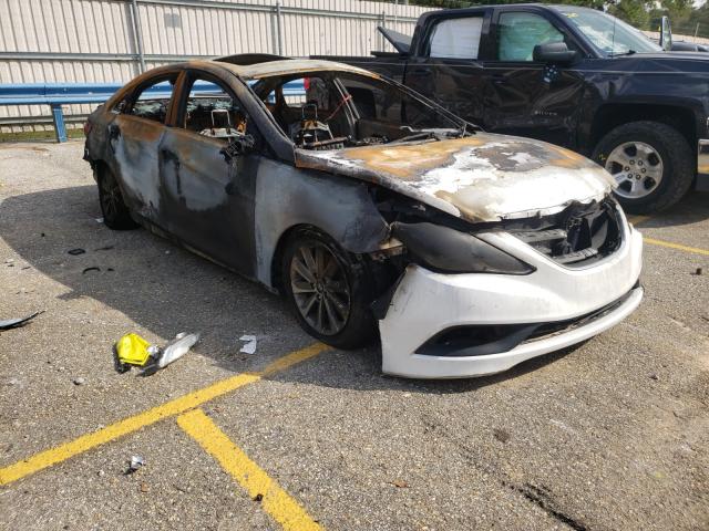 HYUNDAI SONATA SE 2014 with VIN 5NPEC4AB5EH892017 - Photo from auction