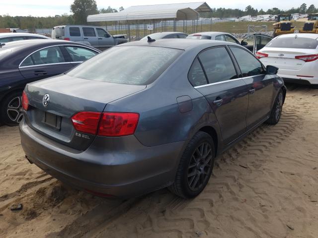 Photo 4 from auction – 2011 VOLKSWAGEN JETTA SEL with VIN 3VWLZ7AJ6BM040471