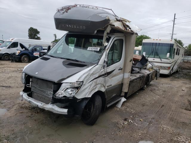 Photo 2 from auction – 2015 WINNEBAGO VISTA with VIN WDAPF4CCXF9602390