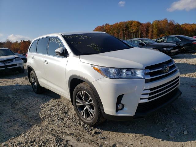 TOYOTA HIGHLANDER 2018 with VIN 5TDBZRFH7JS831574 - Photo from auction