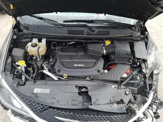 Photo 7 from auction – 2018 CHRYSLER PACIFICA T with VIN 2C4RC1BG5JR120236