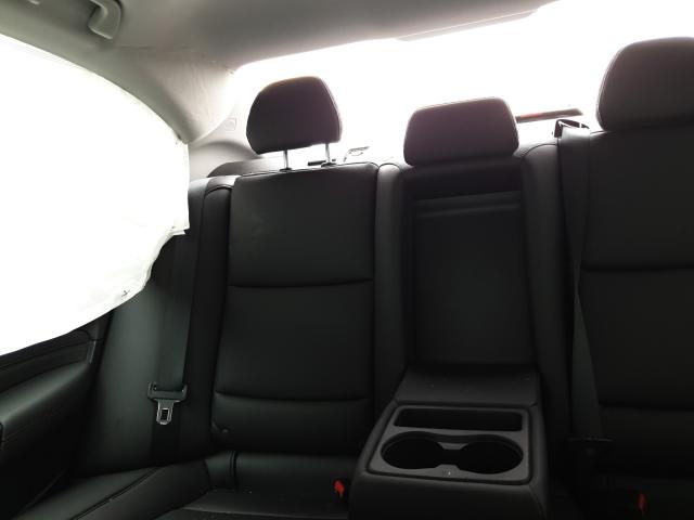 Photo 6 from auction – 2020 ACURA TLX with VIN 19UUB1F31LA011561