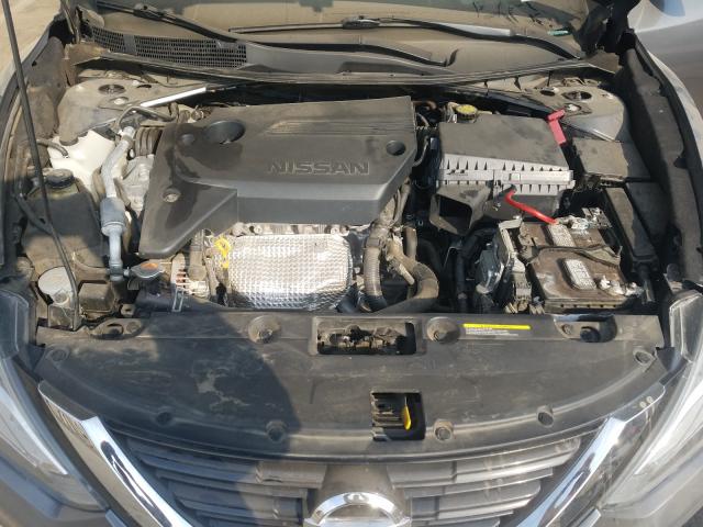 Photo 7 from auction – 2017 NISSAN ALTIMA 2.5 with VIN 1N4AL3AP2HC271733
