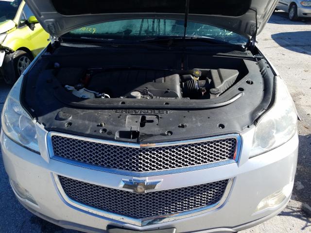 Photo 7 from auction – 2011 CHEVROLET TRAVERSE L with VIN 1GNKVLED3BJ398798