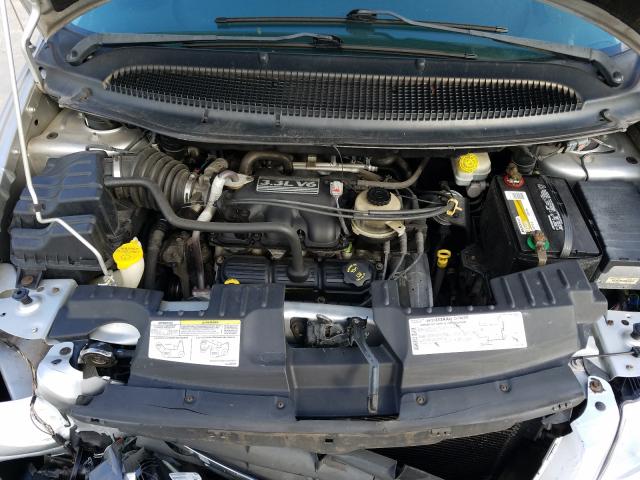 Photo 7 from auction – 2005 CHRYSLER TOWN & COU with VIN 2C4GP44R15R468147