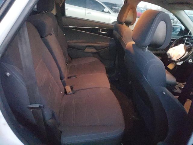 Photo 6 from auction – 2016 KIA SORENTO LX with VIN 5XYPG4A37GG075342