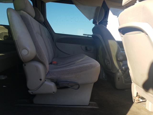 Photo 6 from auction – 2001 CHRYSLER TOWN & COU with VIN 2C8GP44GX1R120483