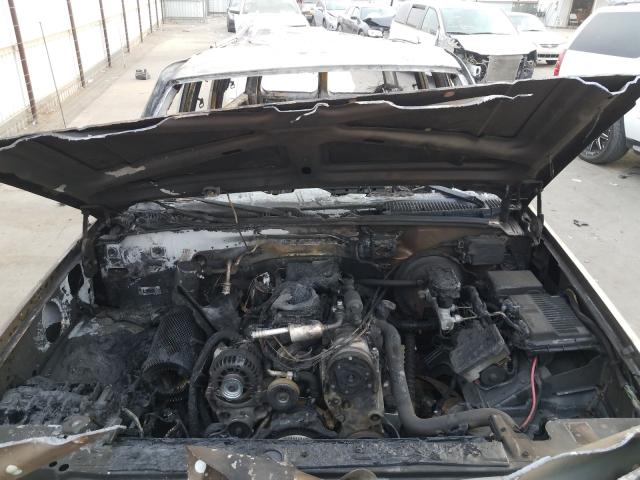 Photo 7 from auction – 1997 CHEVROLET SUBURBAN with VIN 3GNEC16R6VG162525
