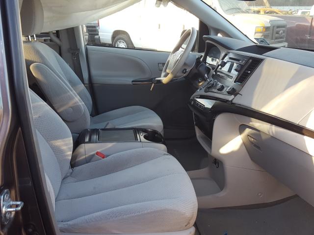 Photo 5 from auction – 2012 TOYOTA SIENNA LE with VIN 5TDKK3DC7CS239555