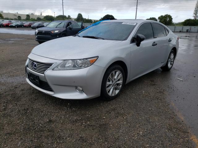 Photo 2 from auction – 2013 LEXUS ES 300H with VIN JTHBW1GG1D2004681