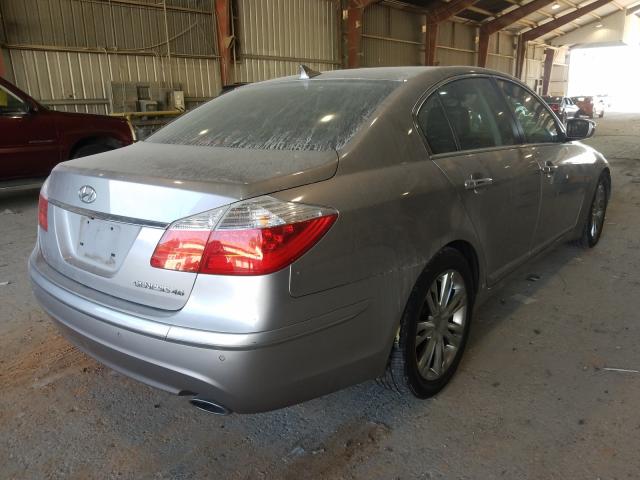 Photo 4 from auction – 2010 HYUNDAI GENESIS 4. with VIN KMHGC4DF4AU107943