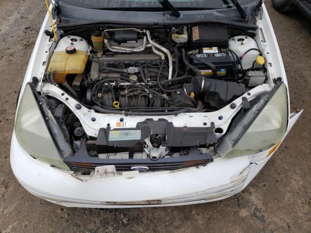 Photo 7 from auction – 2003 FORD FOCUS ZX5 with VIN 3FAFP37Z43R151252