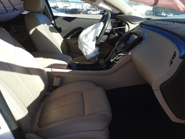 Photo 5 from auction – 2015 BUICK LACROSSE with VIN 1G4GB5GR0FF161279