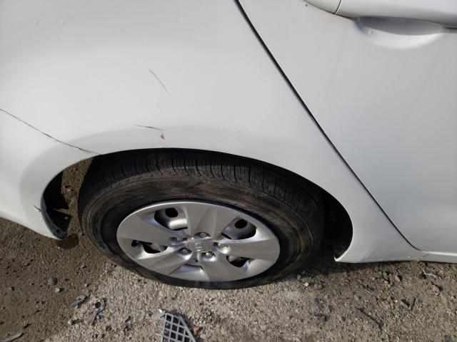 Photo 9 from auction – 2018 KIA FORTE LX with VIN 3KPFK4A73JE229742