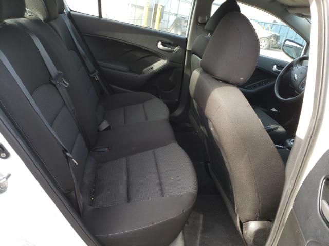 Photo 6 from auction – 2018 KIA FORTE LX with VIN 3KPFK4A73JE229742