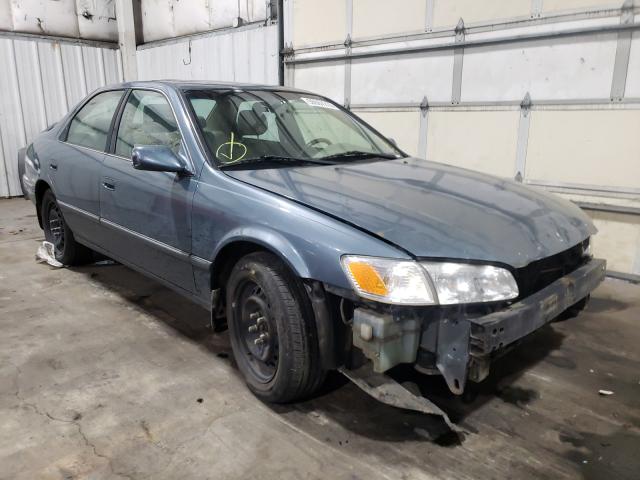 TOYOTA CAMRY LE 2000 with VIN JT2BF28K3Y0261040 - Photo from auction