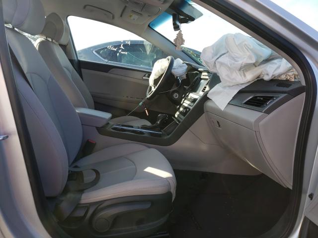 Photo 5 from auction – 2017 HYUNDAI SONATA SE with VIN 5NPE24AF6HH567757