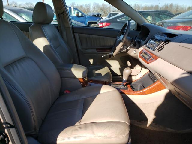 Photo 5 from auction – 2004 TOYOTA CAMRY LE with VIN 4T1BF32K14U577928