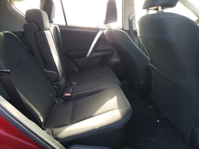 Photo 6 from auction – 2018 TOYOTA RAV4 LE with VIN JTMZFREV0JD112192