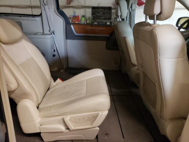 Photo 6 from auction – 2010 CHRYSLER TOWN & COU with VIN 2A4RR7DX3AR322100