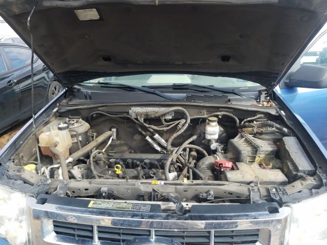 Photo 7 from auction – 2009 FORD ESCAPE XLT with VIN 1FMCU03749KB94880