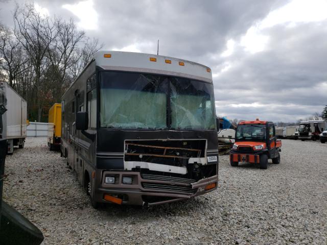 WORKHORSE CUSTOM CHASSIS MOTORHOME 2000 with VIN 5B4LP37JXY3320659 - Photo from auction
