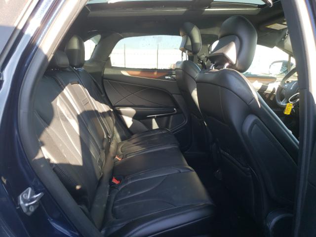 Photo 6 from auction – 2017 LINCOLN MKC RESERV with VIN 5LMCJ3D90HUL72021