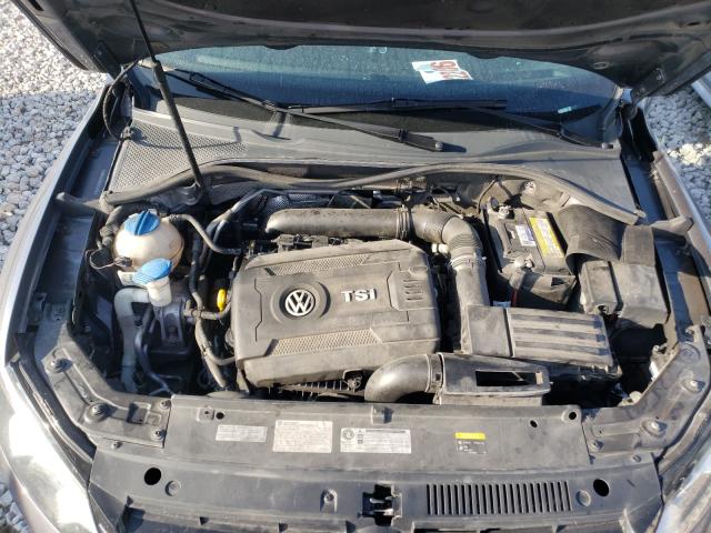 Photo 7 from auction – 2014 VOLKSWAGEN PASSAT S with VIN 1VWAS7A35EC113154