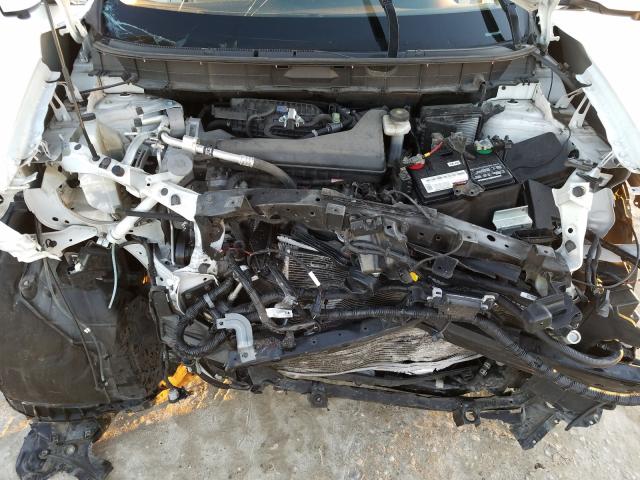 Photo 7 from auction – 2017 NISSAN ROGUE SV with VIN 5N1AT2MN2HC837934