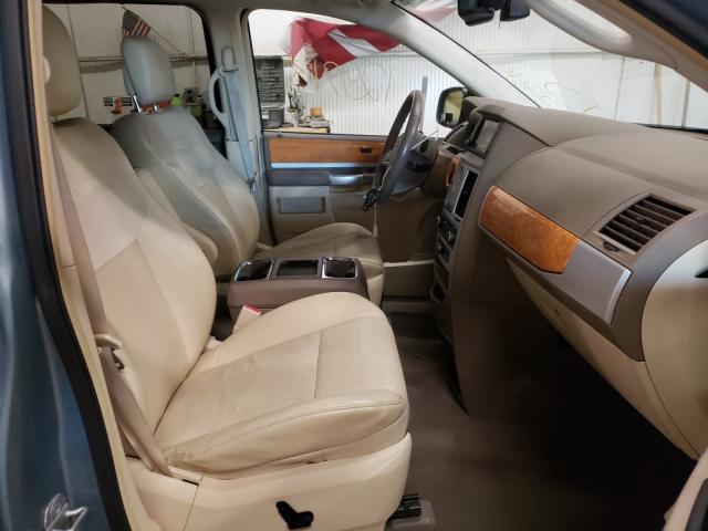 Photo 5 from auction – 2010 CHRYSLER TOWN & COU with VIN 2A4RR7DX3AR322100