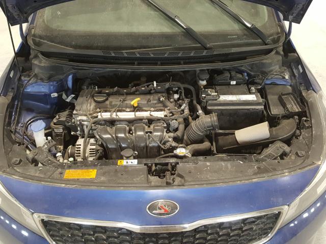 Photo 7 from auction – 2017 KIA FORTE LX with VIN 3KPFL4A76HE123938