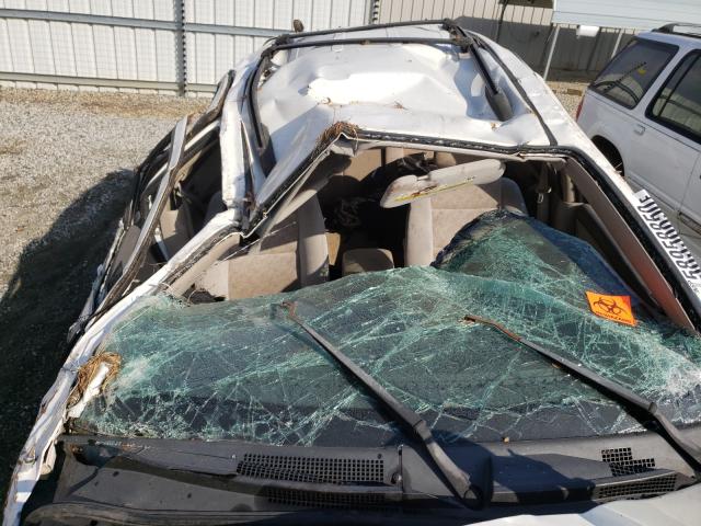 Photo 9 from auction – 2005 KIA SORENTO EX with VIN KNDJD733255490829