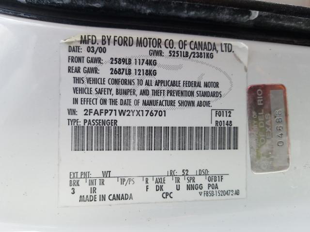 Photo 10 from auction – 2000 FORD CROWN VICT with VIN 2FAFP71W2YX176701