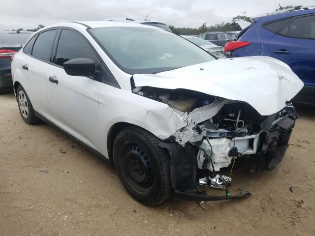 FORD FOCUS S 2014 with VIN 1FADP3E23EL391567 - Photo from auction