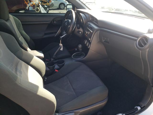 Photo 5 from auction – 2011 TOYOTA SCION TC with VIN JTKJF5C7XB3013096