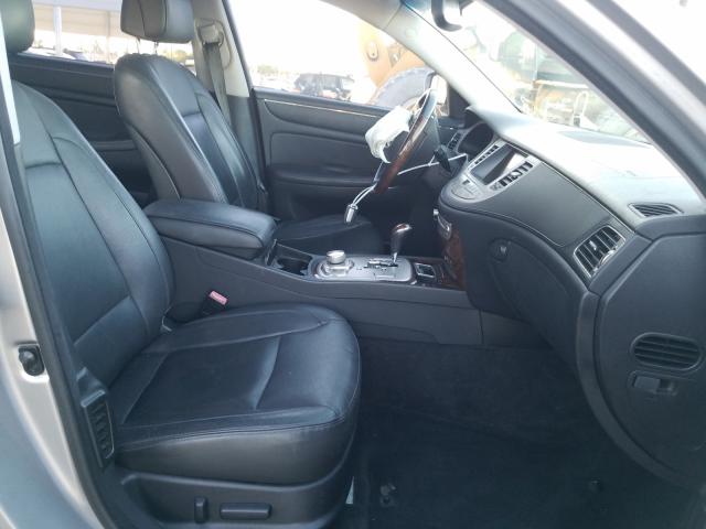 Photo 5 from auction – 2011 HYUNDAI GENESIS 4. with VIN KMHGC4DF8BU131079