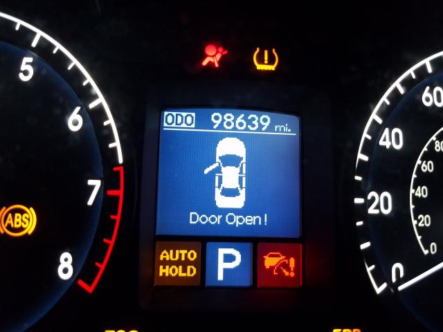 Photo 8 from auction – 2011 HYUNDAI GENESIS 4. with VIN KMHGC4DF8BU131079