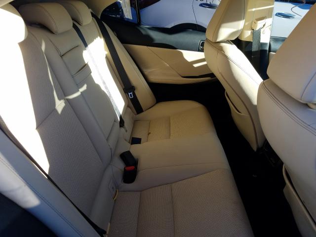 Photo 6 from auction – 2016 LEXUS IS 200T with VIN JTHBA1D23G5014364