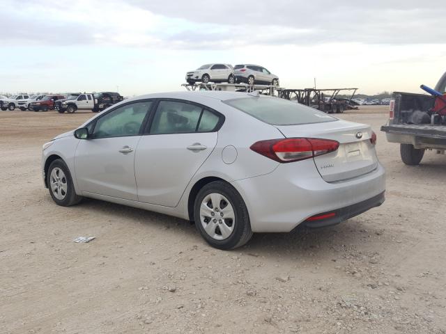 Photo 3 from auction – 2017 KIA FORTE LX with VIN 3KPFK4A71HE047905